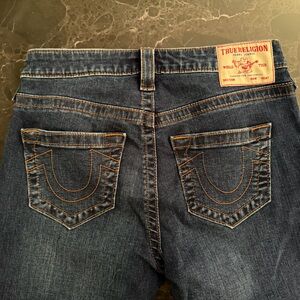 LIKE NEW True Religion Jennie Curvy Mid Rise Super Skinny Jean
